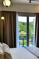 Lord Hotel & Restaurant at AutoStation