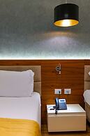 Lord Hotel & Restaurant at AutoStation