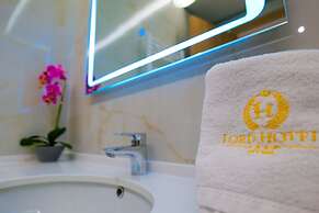 Lord Hotel & Restaurant at AutoStation