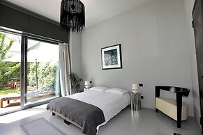 Loft Navigli with Private Garden