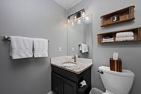 Juniper Lodge & Treehouses