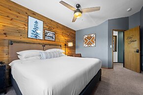 Juniper Lodge & Treehouses