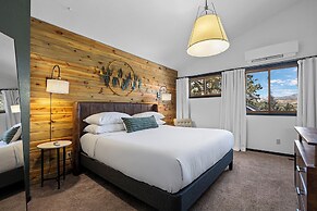 Juniper Lodge & Treehouses