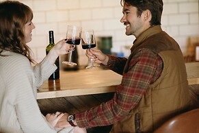 Juniper Lodge & Treehouses