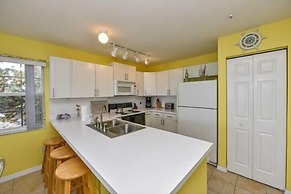 Gulf Breeze B 2 Bedroom Condo by RedAwning