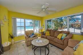 Gulf Breeze B 2 Bedroom Condo by RedAwning