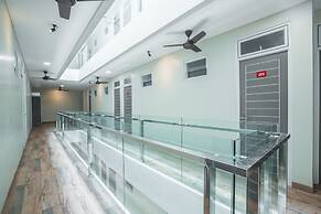 Super OYO 1487 Residence Khoe