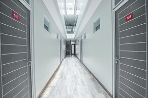 Super OYO 1487 Residence Khoe