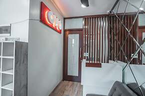 Super OYO 1487 Residence Khoe