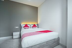 Super OYO 1487 Residence Khoe