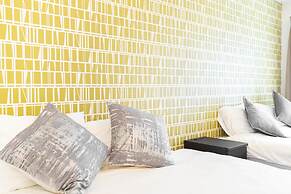 Shinsaibash East Nana Apartment · Junan