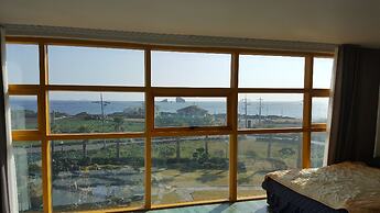 The Freedom - Hostel