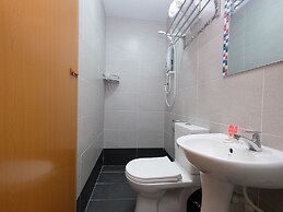 OYO 44043 First Garden Hotel