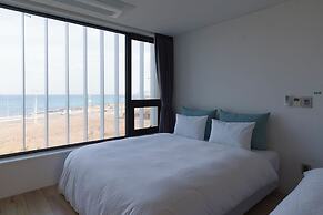 Namib Pool Villa Jeju