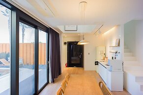 Namib Pool Villa Jeju