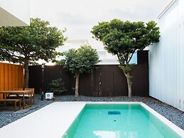 Namib Pool Villa Jeju