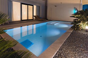 Namib Pool Villa Jeju