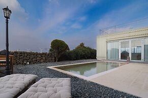 Namib Pool Villa Jeju