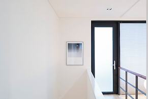 Namib Pool Villa Jeju