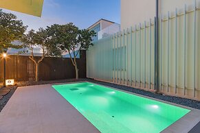 Namib Pool Villa Jeju