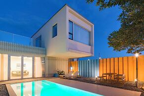 Namib Pool Villa Jeju