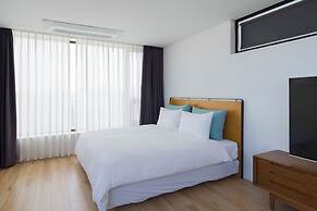 Namib Pool Villa Jeju