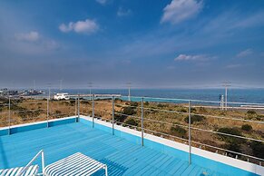 Namib Pool Villa Jeju