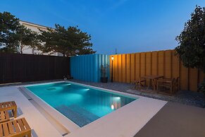 Namib Pool Villa Jeju