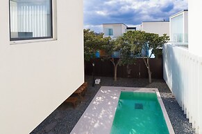 Namib Pool Villa Jeju