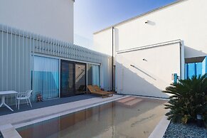 Namib Pool Villa Jeju