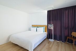 Namib Pool Villa Jeju