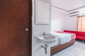 OYO 947 Angel Home Stay Syariah