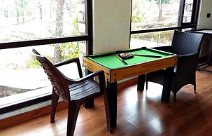 Queens Meadows by Sunshine & Smiles