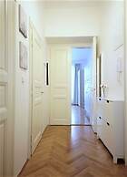 City Castle Aparthotel