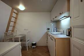 City Castle Aparthotel