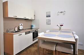 City Castle Aparthotel