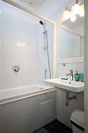 City Castle Aparthotel