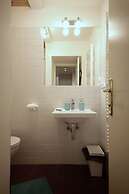 City Castle Aparthotel