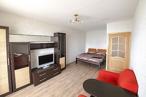 Apartment on Okeanskiy Pr. 103