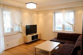 Apartament F&J 12
