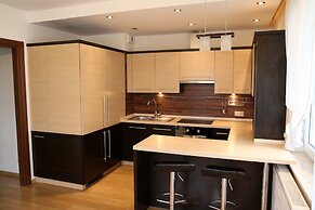 Apartament F&J 12