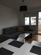 Apartament F&J 35