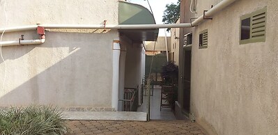 Plata Guest House