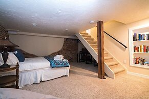 La Casa Loba Spanish Hacienda Hot Tub & Pool