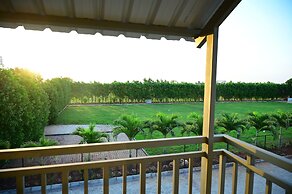 Hotel Parth Residency