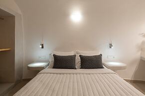 Santoterra Antigua Suites