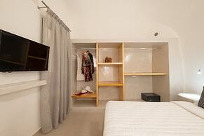 Santoterra Antigua Suites