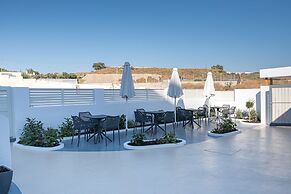 Santoterra Antigua Suites