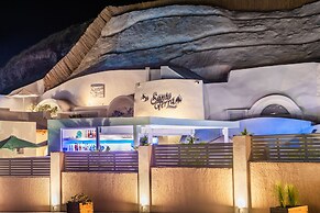 Santoterra Antigua Suites