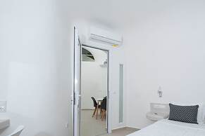 Santoterra Antigua Suites